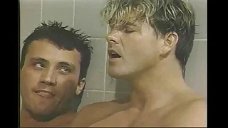Gays gender in the shower